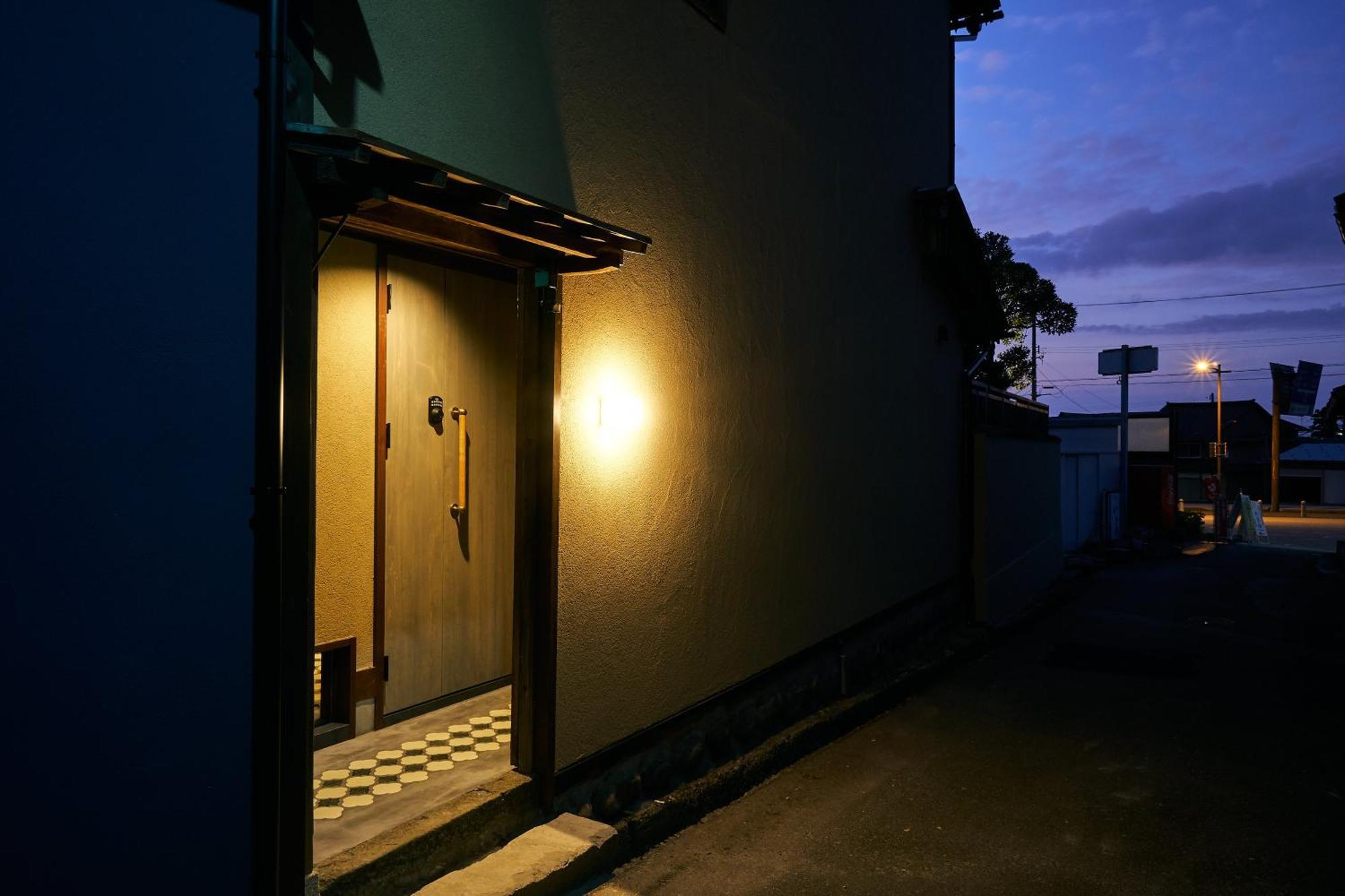 Bed And Craft Hotel Nanto Exterior photo