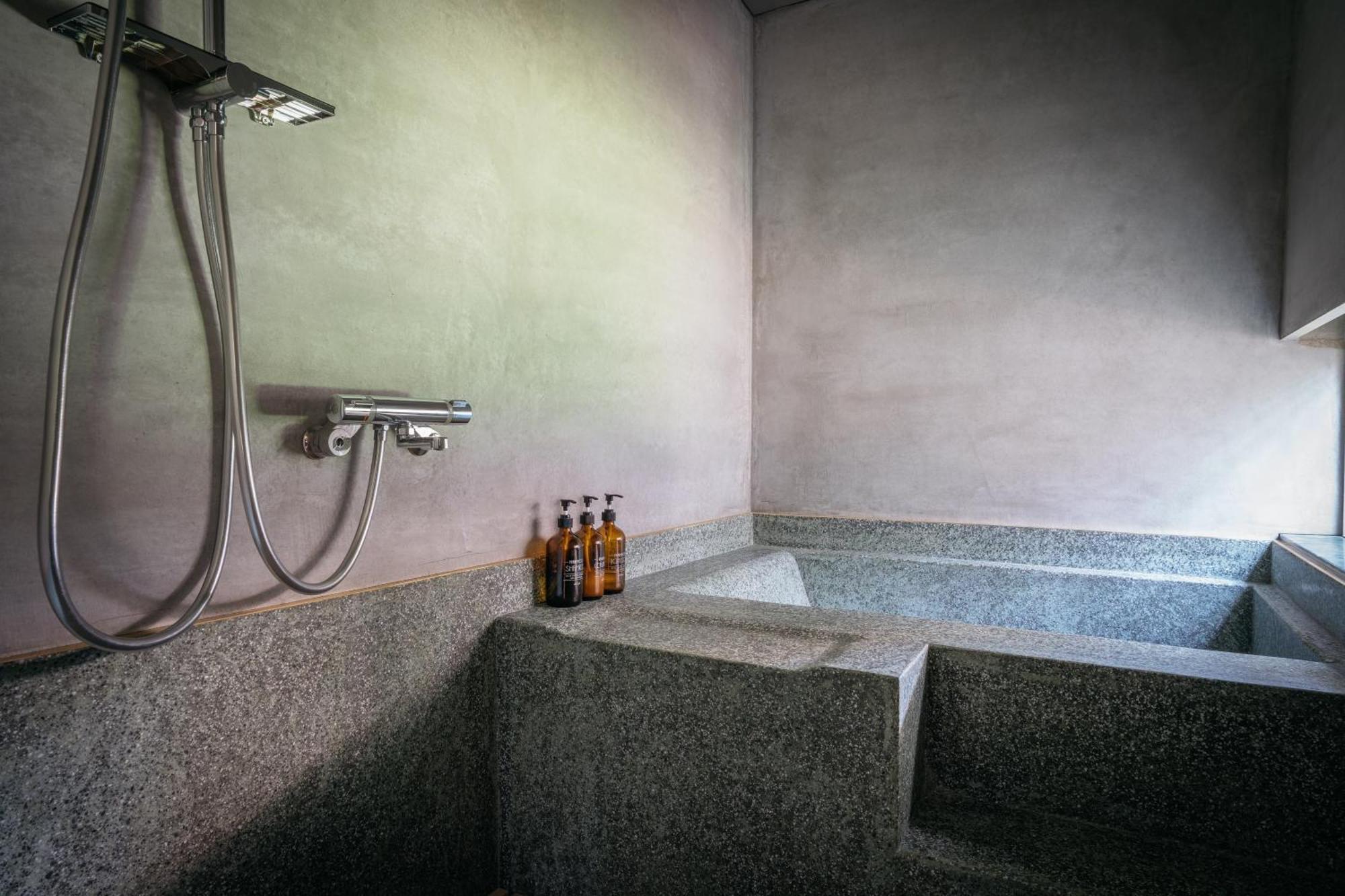 Bed And Craft Hotel Nanto Room photo