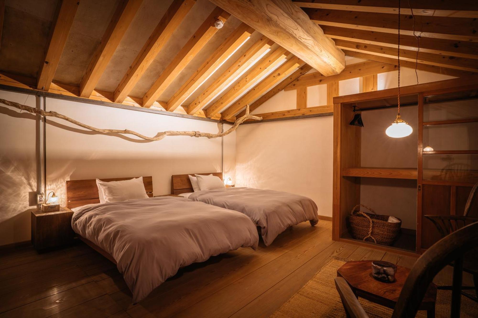 Bed And Craft Hotel Nanto Exterior photo